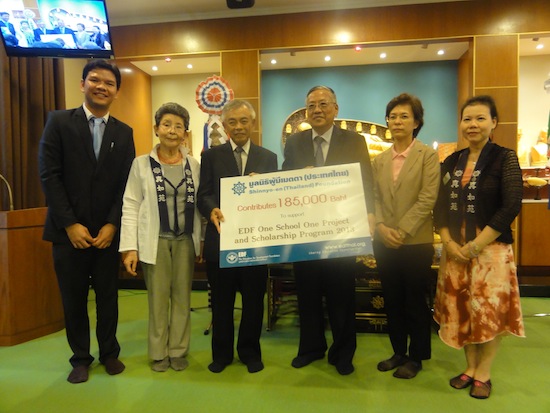 真如苑（タイランド）財団よりイサーンの子どもたちへ奨学金提供（９年目）